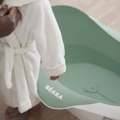 Beaba Baignoire Camélé'o Sage Green 11 Beaba Baignoire Camélé'o Sage Green -Beaba 920396 product amb 1a