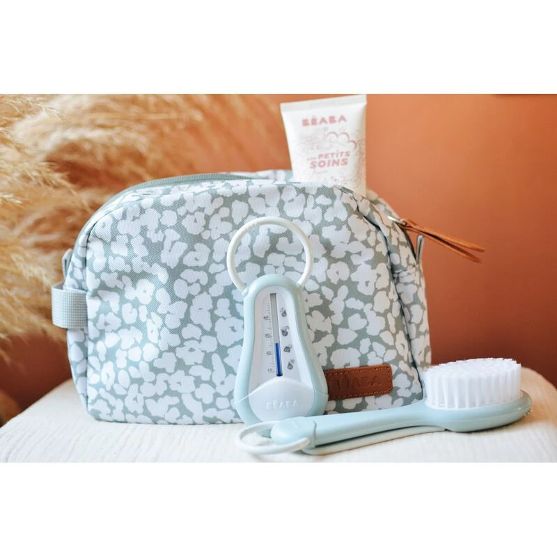 Beaba Trousse De Toilette Cherry Blossom 3 Beaba Trousse De Toilette Cherry Blossom – Image 3