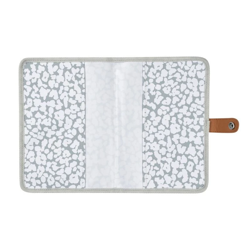 Beaba Protège Carnet De Santé Cherry Blossom 2 Beaba Protège Carnet De Santé Cherry Blossom – Image 2